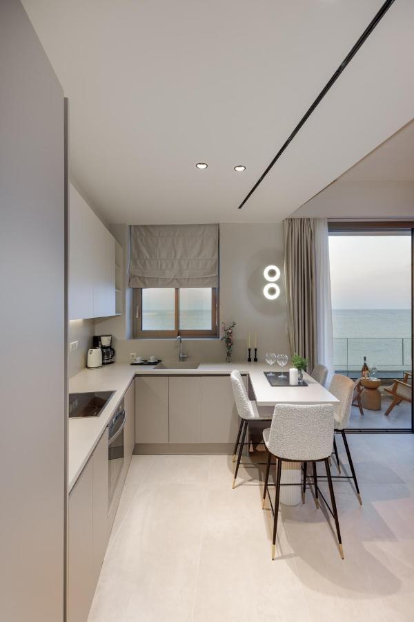 לרפטרה Kales Sea View Suites מראה חיצוני תמונה